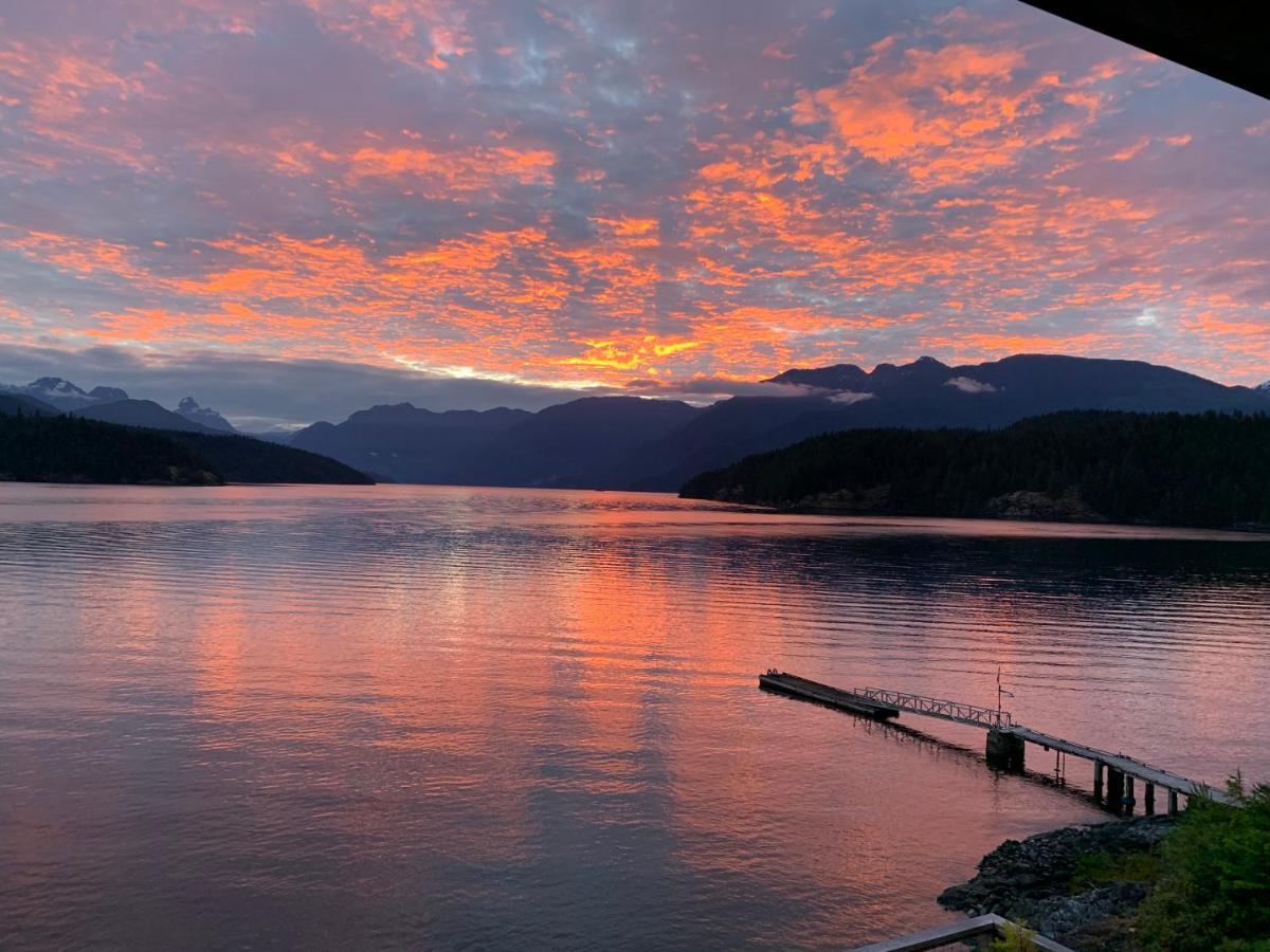 Earls Cove Orca View Bed & Breakfast Egmont Bagian luar foto